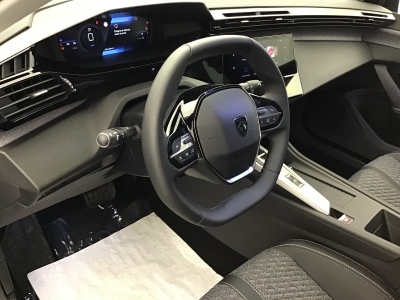 Peugeot 308 ALLURE BlueHDi 130 EAT8