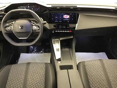 Peugeot 308 ALLURE BlueHDi 130 EAT8