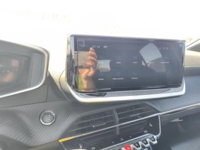 Peugeot 208 Hybrid 145 ch e-DCS6 GT