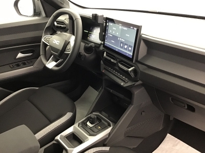 Dacia Duster JOURNEY + TECHNO PACK HYBRID 155 BVA