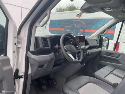 Volkswagen Crafter 35 L3H3 2.0 TDI 140 CH BUSINESS