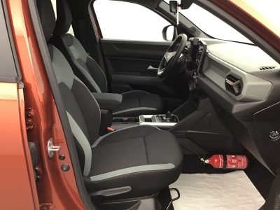 Dacia Duster EXTREME + HYBRID 155 BVA