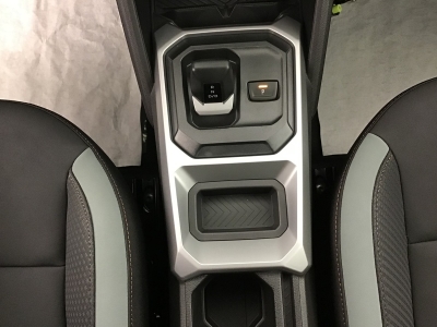 Dacia Duster EXTREME + HYBRID 155 BVA