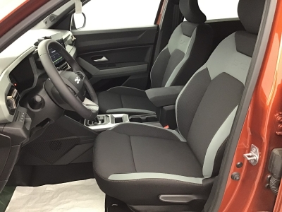Dacia Duster EXTREME + HYBRID 155 BVA