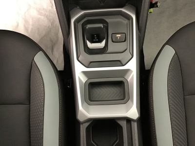 Dacia Duster EXTREME + HYBRID 155 BVA