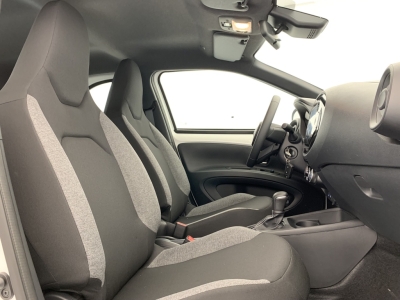 Toyota AYGO X 1.0 VVT-i 72 S-CVT Dynamic