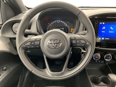 Toyota AYGO X 1.0 VVT-i 72 S-CVT Dynamic