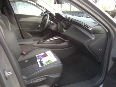 Peugeot 408 Hybrid 145 e-DCS6 Allure