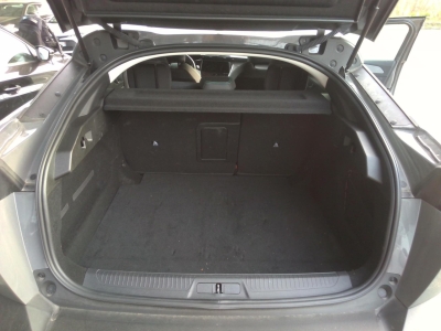 Peugeot 408 Hybrid 145 e-DCS6 Allure