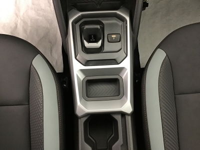 Dacia Duster EXTREME + HYBRID 155 BVA