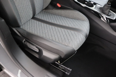 Peugeot 2008 Turbo 100 ch BVM6 Allure