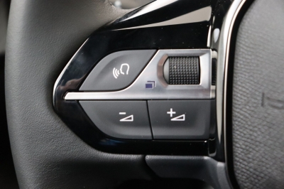 Peugeot 2008 Turbo 100 ch BVM6 Allure