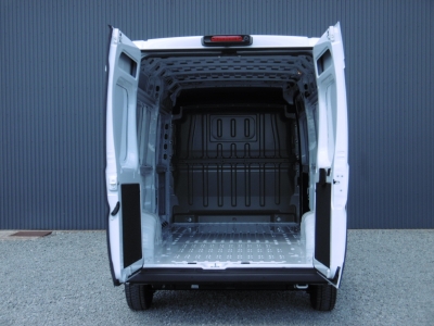 Peugeot Boxer PRO EXCLUSIVE HDI 180 BVA