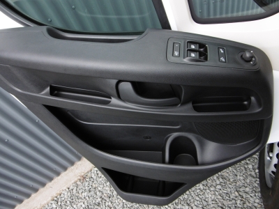 Peugeot Boxer PRO EXCLUSIVE HDI 180 BVA