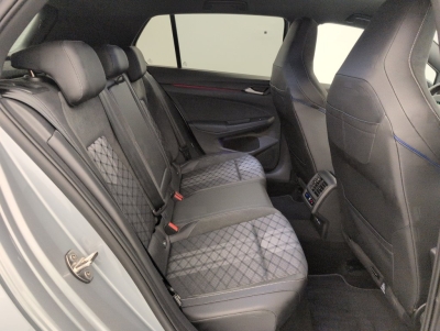 Volkswagen Golf 2.0 TDI 150 DSG7 R-LINE