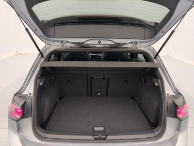 Volkswagen Golf 2.0 TDI 150 DSG7 R-LINE