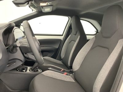 Toyota AYGO X 1.0 VVT-i 72 Dynamic