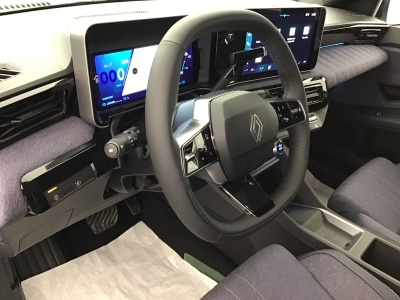 Renault R4 TECHNO ELEC 150 BVA