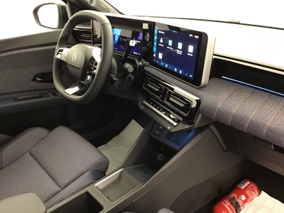 Renault R4 TECHNO ELEC 150 BVA