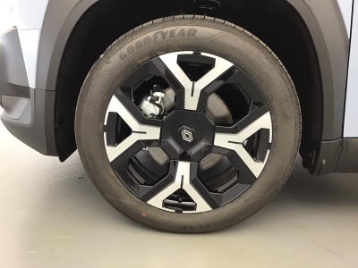 Renault R4 TECHNO ELEC 150 BVA
