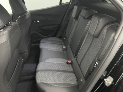 Peugeot 2008 Hybrid 145 e-DCS6 GT