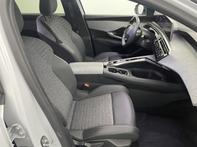 Peugeot 3008 NOUVEAU Hybrid 145 e-DCS6 Allure Business