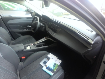 Peugeot 308 SW BlueHDi 130ch S&S EAT8 Allure