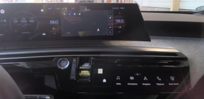 Peugeot E-3008 210 ch 73 kWh Allure