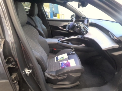 Peugeot E-3008 210 ch 73 kWh Allure