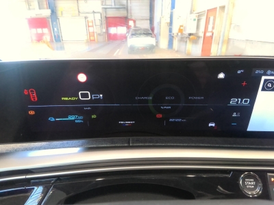 Peugeot E-3008 210 ch 73 kWh Allure