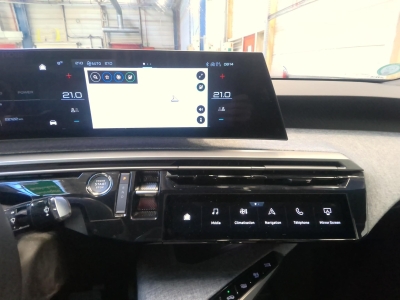 Peugeot E-3008 210 ch 73 kWh Allure