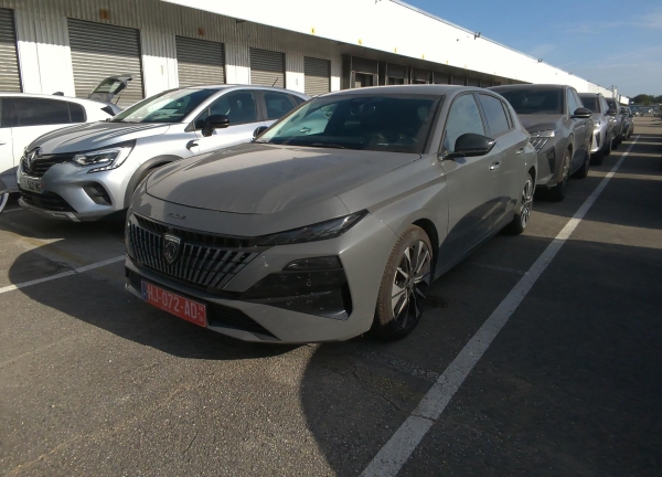 Peugeot308 NouvelleHybrid 145 e-DCS6 Allure